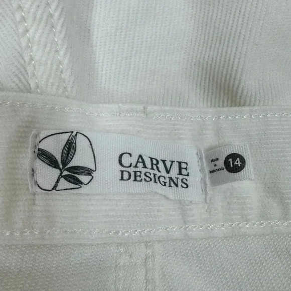 Carve Designs NWT Women’s White Cut Off Flat Front Shorts Size 14 - Picture 6 of 7
